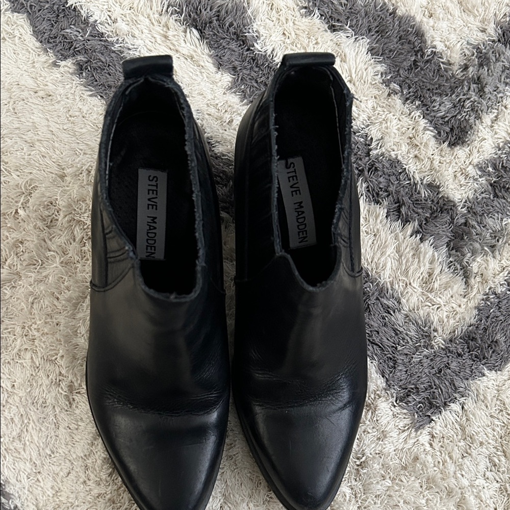 Steve Madden Black Ankle Boots - Picture 3 of 7